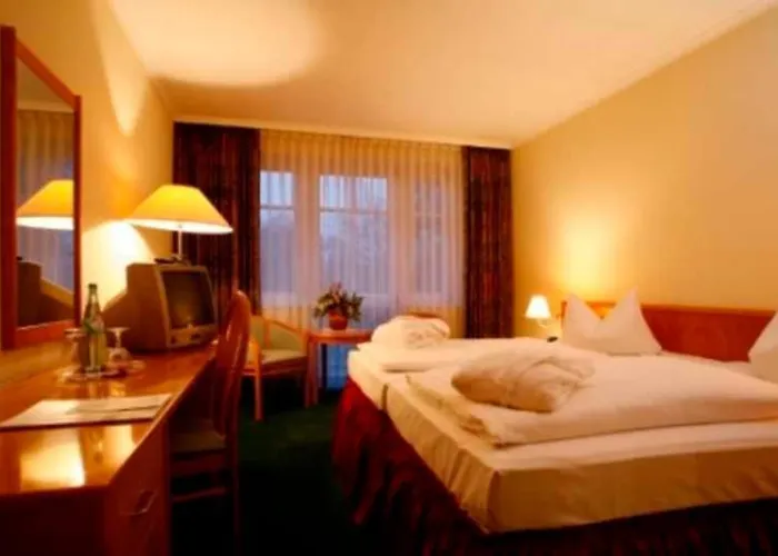 The Royal Park Fasanerie * Neustrelitz